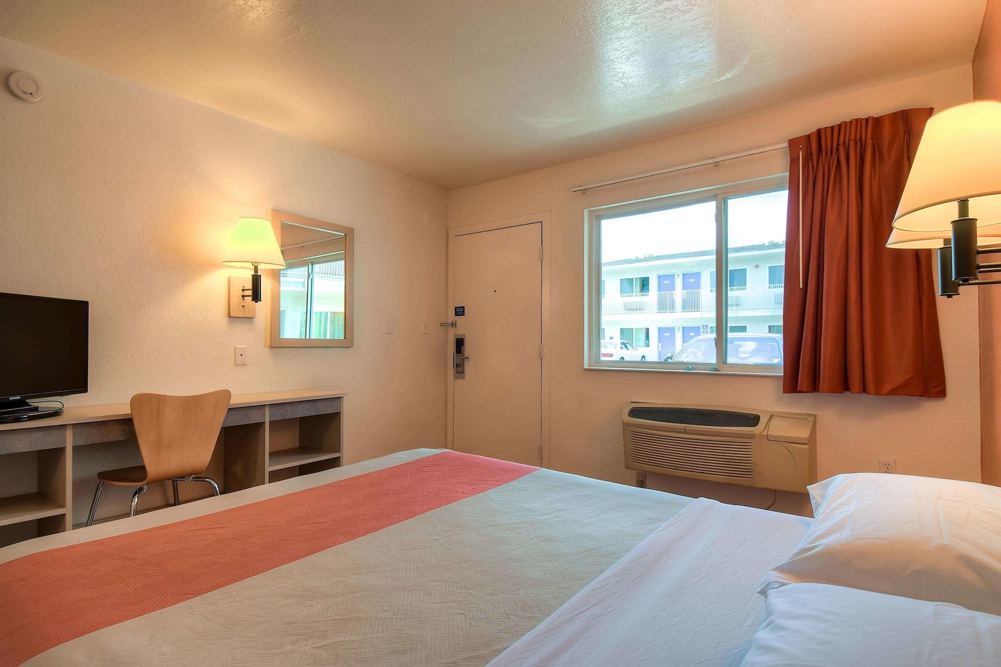 Motel 6-Westminster, Ca - South - Long Beach Area Экстерьер фото